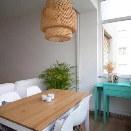 Bright Sunny 1 Bedroom With Air Conditioning * Lissabon