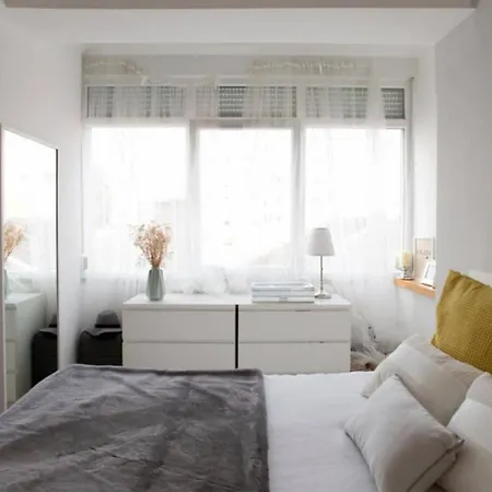 Lejlighed Bright Sunny 1 Bedroom With Air Conditioning